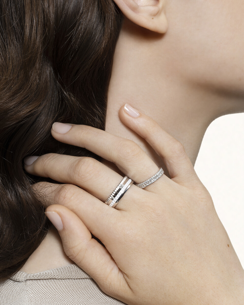 Quatre Double White系列戒指，小型款