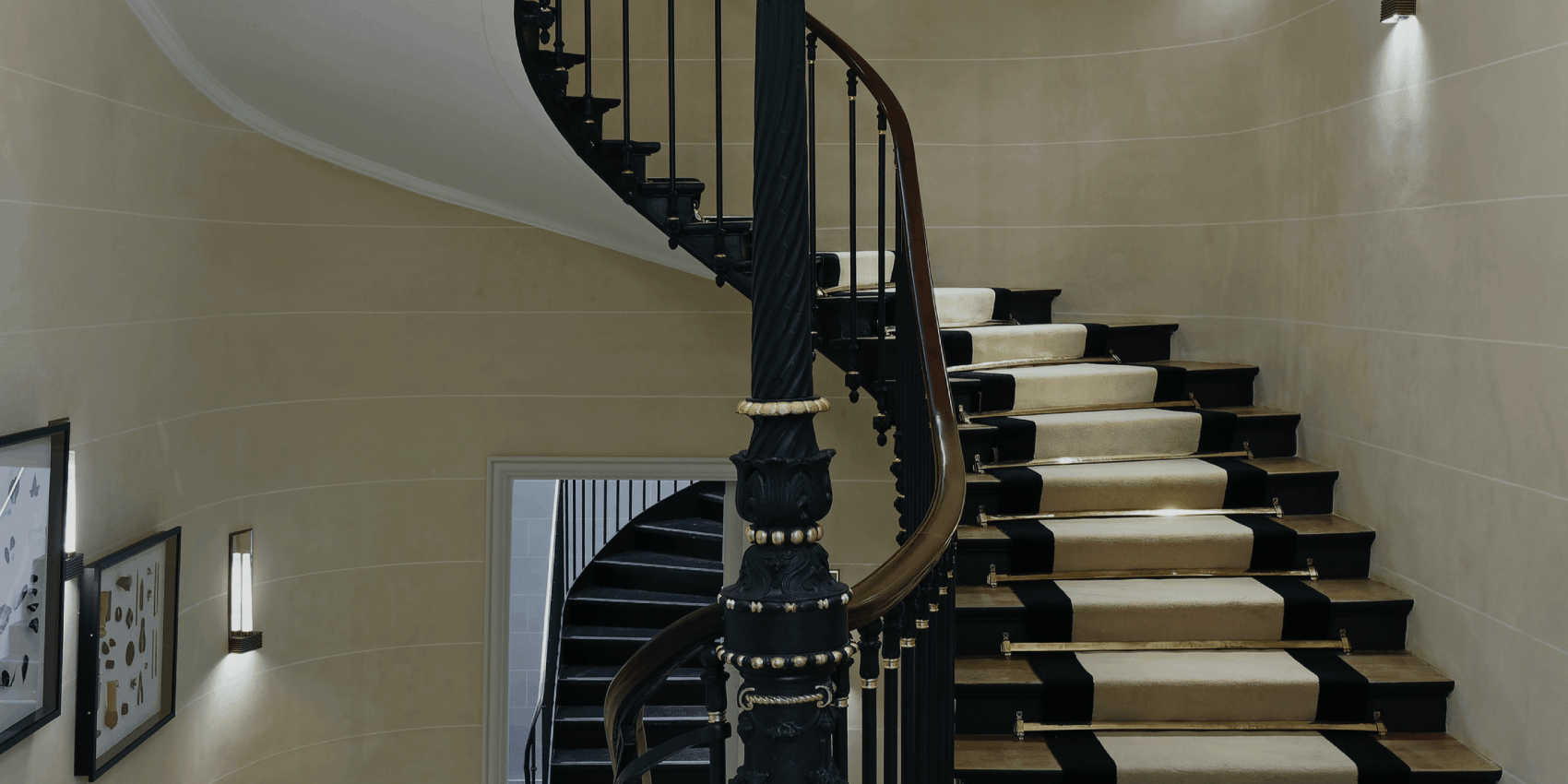 The escalier d’honneur (The Grand Staircase)