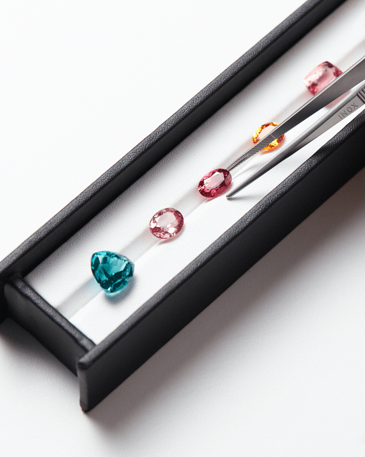 Les pierres de couleur