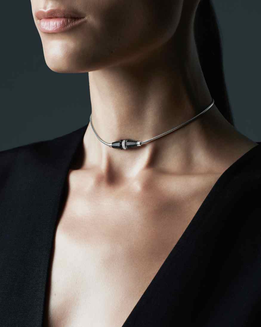 女士佩戴图片 - Jack Ultime耳环